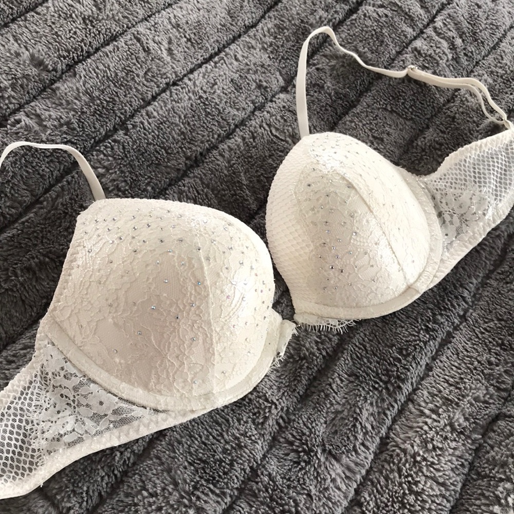 Beautiful VS bra, never worn. NWOT